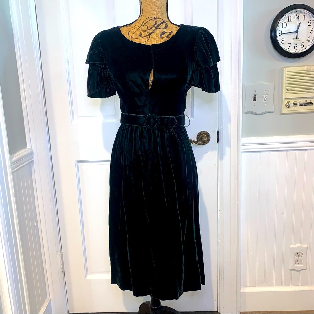 Vintage 70's 80's, Act 1 New York, Emerald Green Forrest Green Velvet Dress